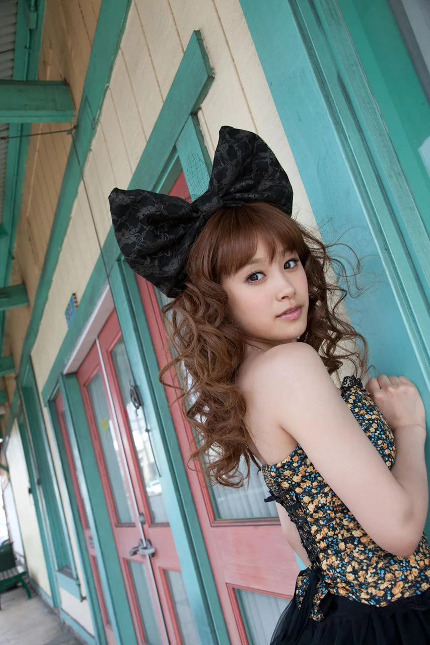 [Sách điện tử H!P] Số 74 Ai Takahashi - Bộ ảnh "Ngôi nhà ngọt ngào" - 16